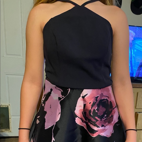 Dress size 0 new with tags - Picture 2 of 4